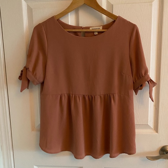 Rosey Peplum blouse with sleeve ties! - Picture 1 of 2